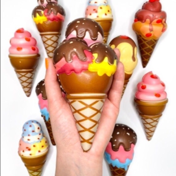 🍦 KAWAII ICE CREAM SLOW RISE SQUISHY 🍦 - Picture 4 of 6